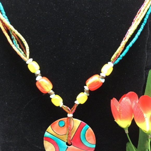 Mod GEOMETRIC DESIGN SHELL Necklace, Chunky, Colorful Lucite Beaded Multi Strand - Picture 7 of 9